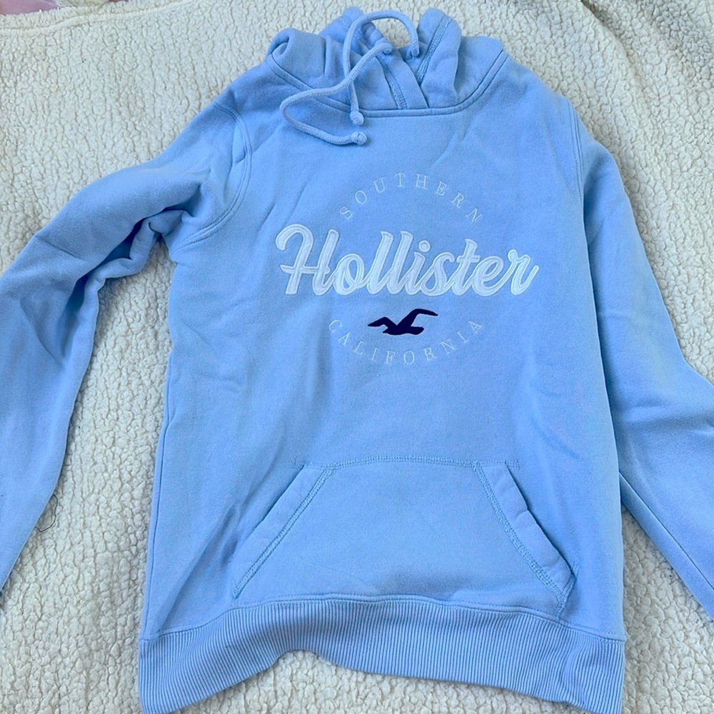 Hollister hoodie size XS